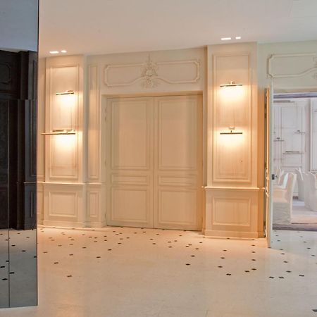 La Maison Champs Elysees Paris Exterior photo